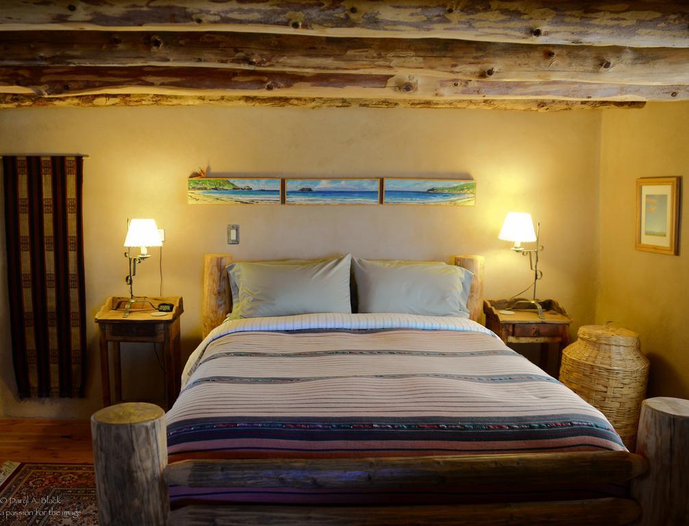Casa Gallina - An Artisan Inn 타오스 객실 사진